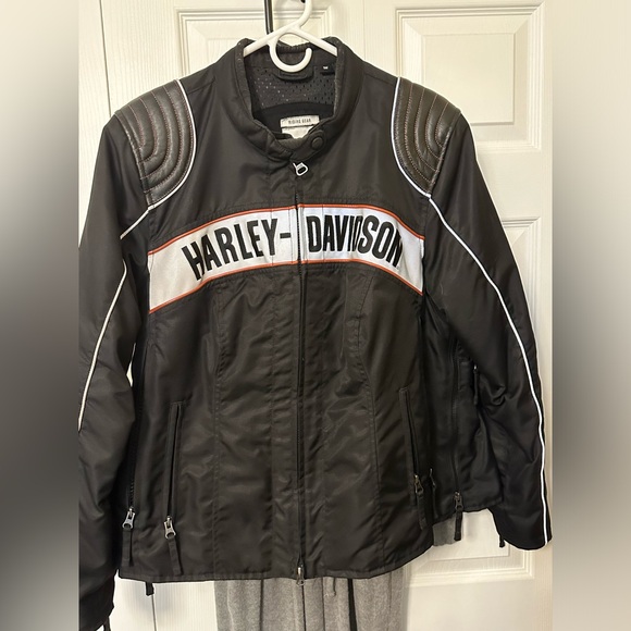 Harley Davidson Jacket - Picture 1 of 7